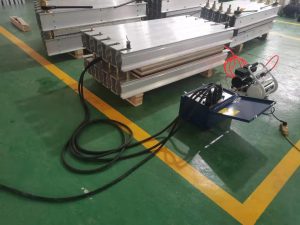 Splice press machine for rubber belt
